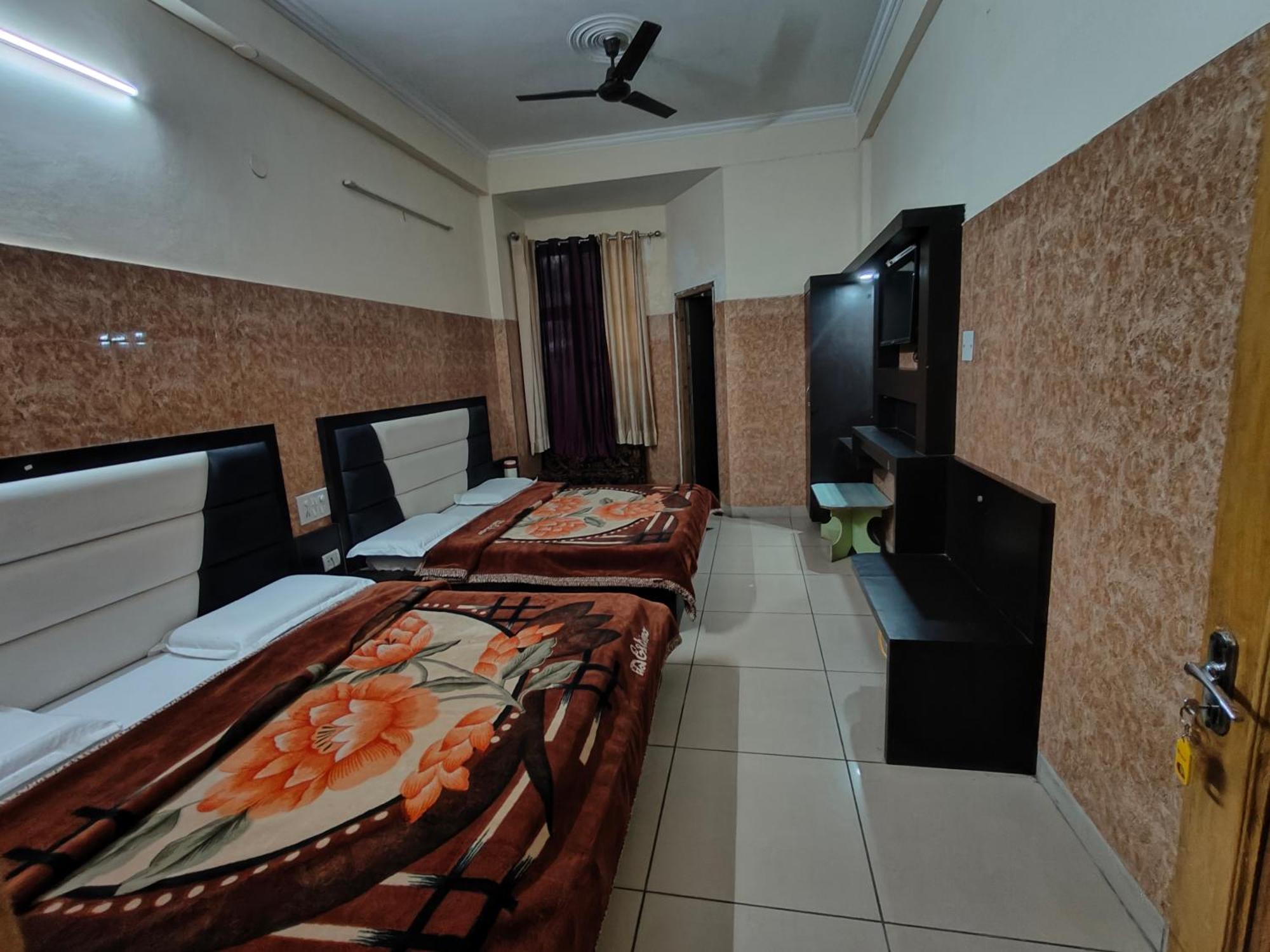 Aashirwad Hotel Katra (Jammu and Kashmir) Exterior foto
